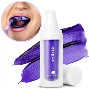 fialová bělící zubní pasta, fialové bělení zubů, fialová zubní pasta
