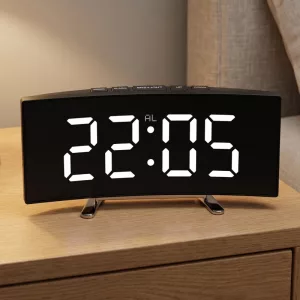 Digitální LED budík se zobrazením teploty a nočním světlem
